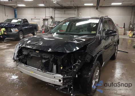 2022 Toyota Rav4 Xle from USA, damaged, VIN 2T3P1RFV0NW271632